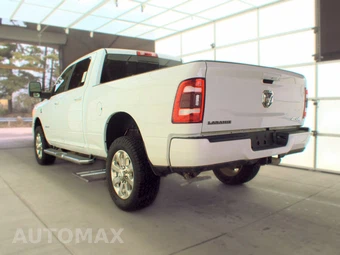 2023 Ram 2500 Laramie Crew Cab Medium Bed - miniatura 6