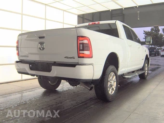 2023 Ram 2500 Laramie Crew Cab Medium Bed - miniatura 4