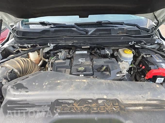 2023 Ram 2500 Laramie Crew Cab Medium Bed - miniatura 15