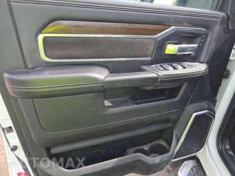 2023 Ram 2500 Laramie Crew Cab Medium Bed - miniatura 9