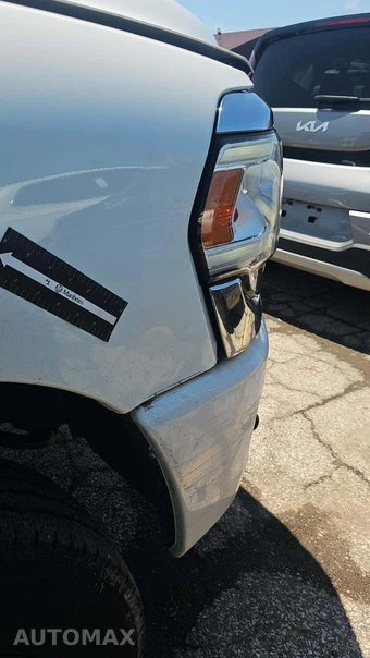 2023 Ram 2500 Laramie Crew Cab Medium Bed - miniatura 31
