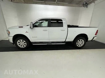 2023 Ram 2500 Laramie Crew Cab Medium Bed - miniatura 4
