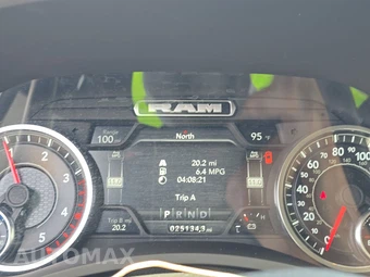 2023 Ram 2500 Laramie Extended Crew Cab Medium Bed – miniatura 12