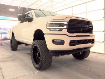 2023 Ram 2500 Laramie Extended Crew Cab Medium Bed - miniatura 3