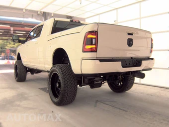 2023 Ram 2500 Laramie Extended Crew Cab Medium Bed - miniatura 6