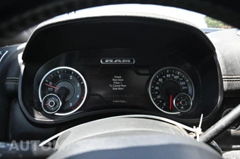 2023 Ram 2500 Laramie Extended Crew Cab Medium Bed - miniatura 8
