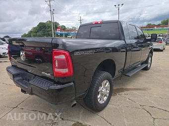 2023 Ram 2500 Laramie Extended Crew Cab Medium Bed - miniatura 3