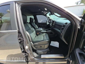 2023 Ram 2500 Limited Crew Cab Medium Bed – miniatura 18