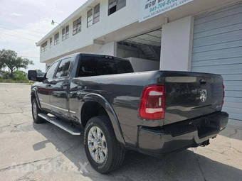 2023 Ram 2500 Limited Crew Cab Medium Bed – miniatura 2
