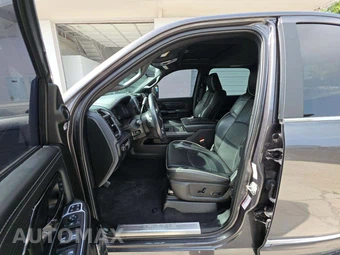 2023 Ram 2500 Limited Crew Cab Medium Bed – miniatura 6