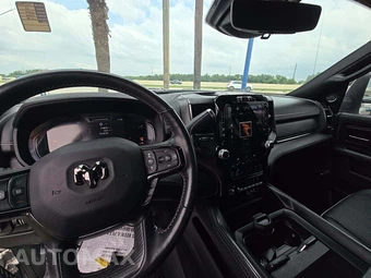 2023 Ram 2500 Limited Crew Cab Medium Bed – miniatura 9