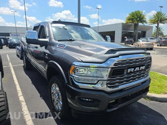 2023 Ram 2500 Limited Crew Cab Medium Bed – miniatura 4