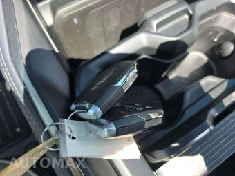 2023 Ram 2500 Limited Crew Cab Medium Bed – miniatura 8