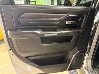 2023 Ram 2500 Limited Extended Crew Cab Medium Bed - miniatura 26