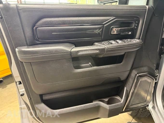 2023 Ram 2500 Limited Extended Crew Cab Medium Bed - miniatura 27