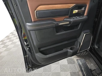 2023 Ram 2500 Limited Longhorn Crew Cab Medium Bed – miniatura 9
