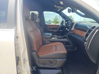 2023 Ram 2500 Limited Longhorn Crew Cab Medium Bed – miniatura 8