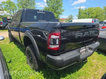 2023 Ram 2500 Power Wagon Crew Cab Medium Bed – miniatura 2