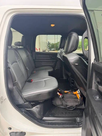 2023 Ram 2500 Tradesman Crew Cab Long Bed - miniatura 32