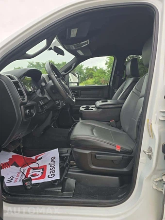 2023 Ram 2500 Tradesman Crew Cab Long Bed – miniatura 3
