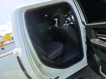 2023 Ram 2500 Tradesman Crew Cab Medium Bed - miniatura 16
