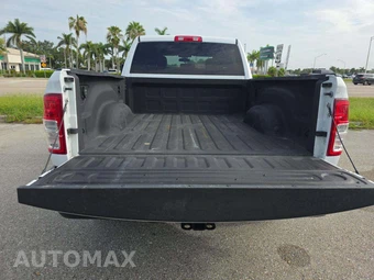 2023 Ram 2500 Tradesman Crew Cab Medium Bed - miniatura 11