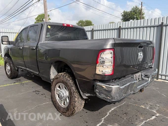 2023 Ram 2500 Tradesman Crew Cab Medium Bed - miniatura 3