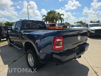 2023 Ram 3500 Big Horn Crew Cab Long Bed DRW - miniatura 2