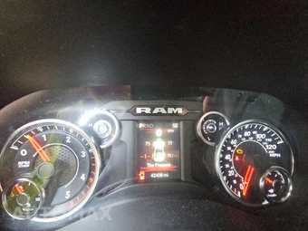 2023 Ram 3500 Big Horn Crew Cab Long Bed DRW - miniatura 12