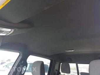 2023 Ram 3500 Cab Chassis SLT Crew Cab DRW – miniatura 11