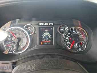 2023 Ram 3500 Cab Chassis Tradesman Crew Cab - miniatura 12