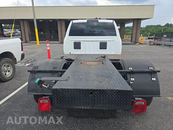2023 Ram 3500 Cab Chassis Tradesman Crew Cab DRW - miniatura 16