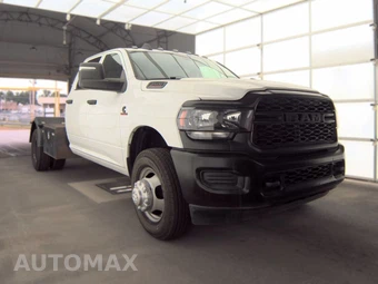 2023 Ram 3500 Cab Chassis Tradesman Crew Cab DRW - miniatura 3