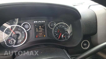 2023 Ram 3500 Cab Chassis Tradesman Crew Cab DRW - miniatura 22