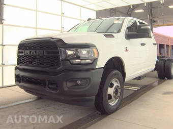 2023 Ram 3500 Cab Chassis Tradesman Crew Cab DRW