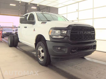 2023 Ram 3500 Cab Chassis Tradesman Crew Cab DRW - miniatura 3