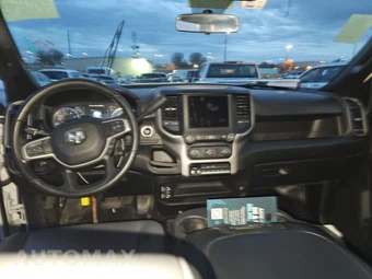 2023 Ram 3500 Cab Chassis Tradesman Crew Cab DRW - miniatura 11