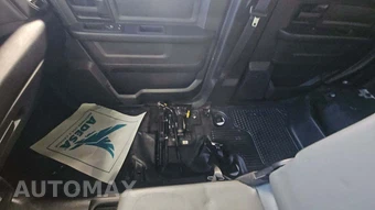 2023 Ram 3500 Cab Chassis Tradesman Crew Cab DRW - miniatura 28