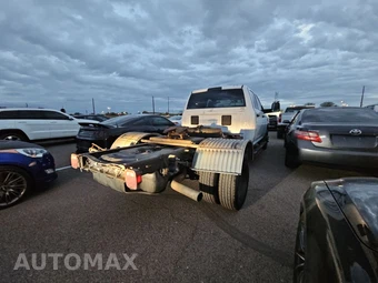 2023 Ram 3500 Cab Chassis Tradesman Crew Cab DRW - miniatura 4
