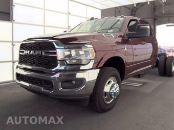 2023 Ram 3500 Cab Chassis Tradesman Crew Cab DRW