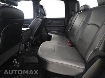 2023 Ram 3500 Cab Chassis Tradesman Crew Cab DRW - miniatura 13