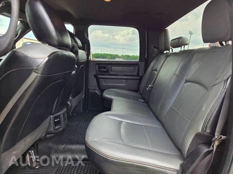 2023 Ram 3500 Cab Chassis Tradesman Crew Cab DRW - miniatura 12