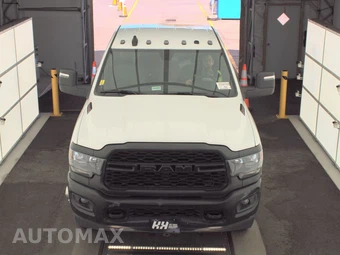 2023 Ram 3500 Cab Chassis Tradesman Crew Cab DRW - miniatura 2
