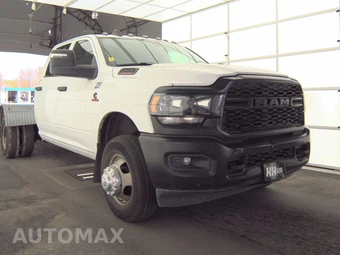 2023 Ram 3500 Cab Chassis Tradesman Crew Cab DRW - miniatura 3