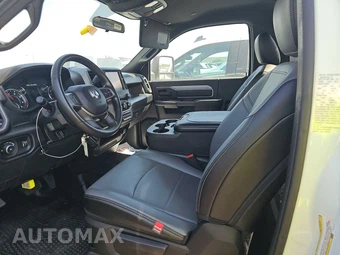 2023 Ram 3500 Cab Chassis Tradesman Regular Cab DRW - miniatura 7