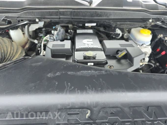 2023 Ram 3500 Laramie Crew Cab Medium Bed – miniatura 15