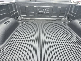 2023 Ram 3500 Laramie Crew Cab Medium Bed – miniatura 16