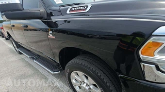 2023 Ram 3500 Laramie Crew Cab Medium Bed – miniatura 21