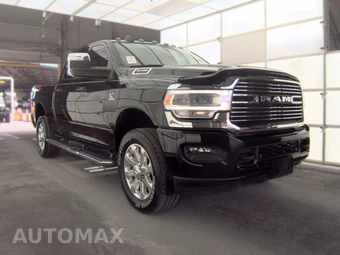 2023 Ram 3500 Laramie Crew Cab Medium Bed – miniatura 3