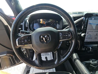 2023 Ram 3500 Limited Extended Crew Cab Medium Bed – miniatura 10